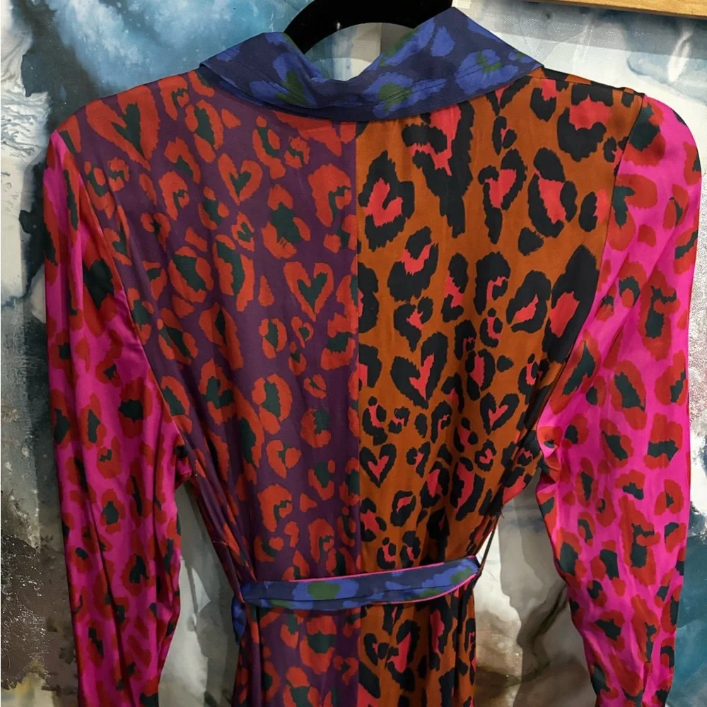 Farm Rio Silky Shirt dress (NWOT) - Picture 6 of 7